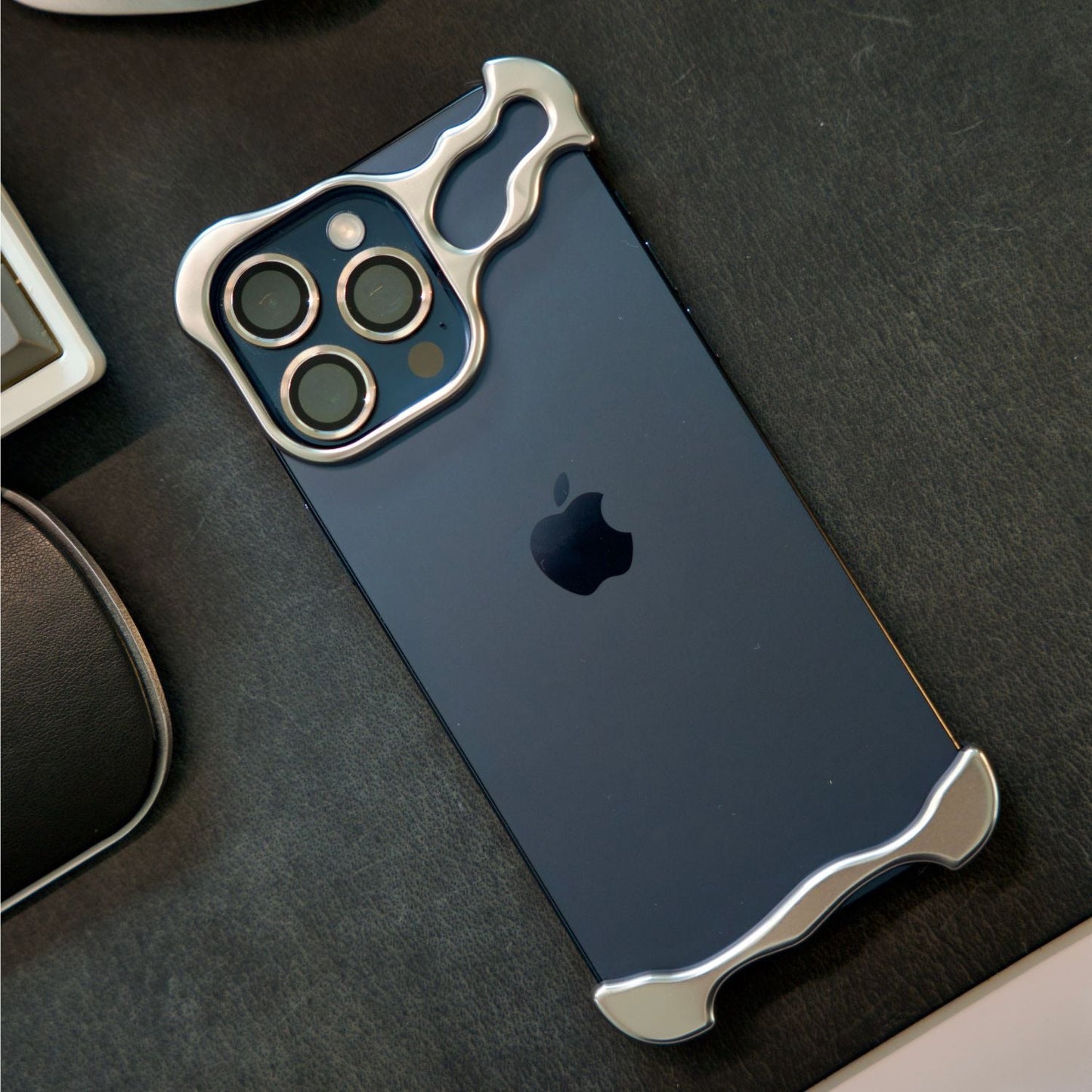 SleekVault V1 Case